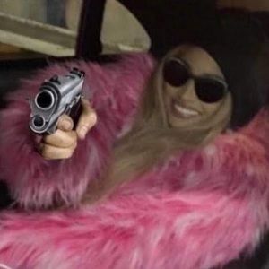 Meet your Posher, Alisha